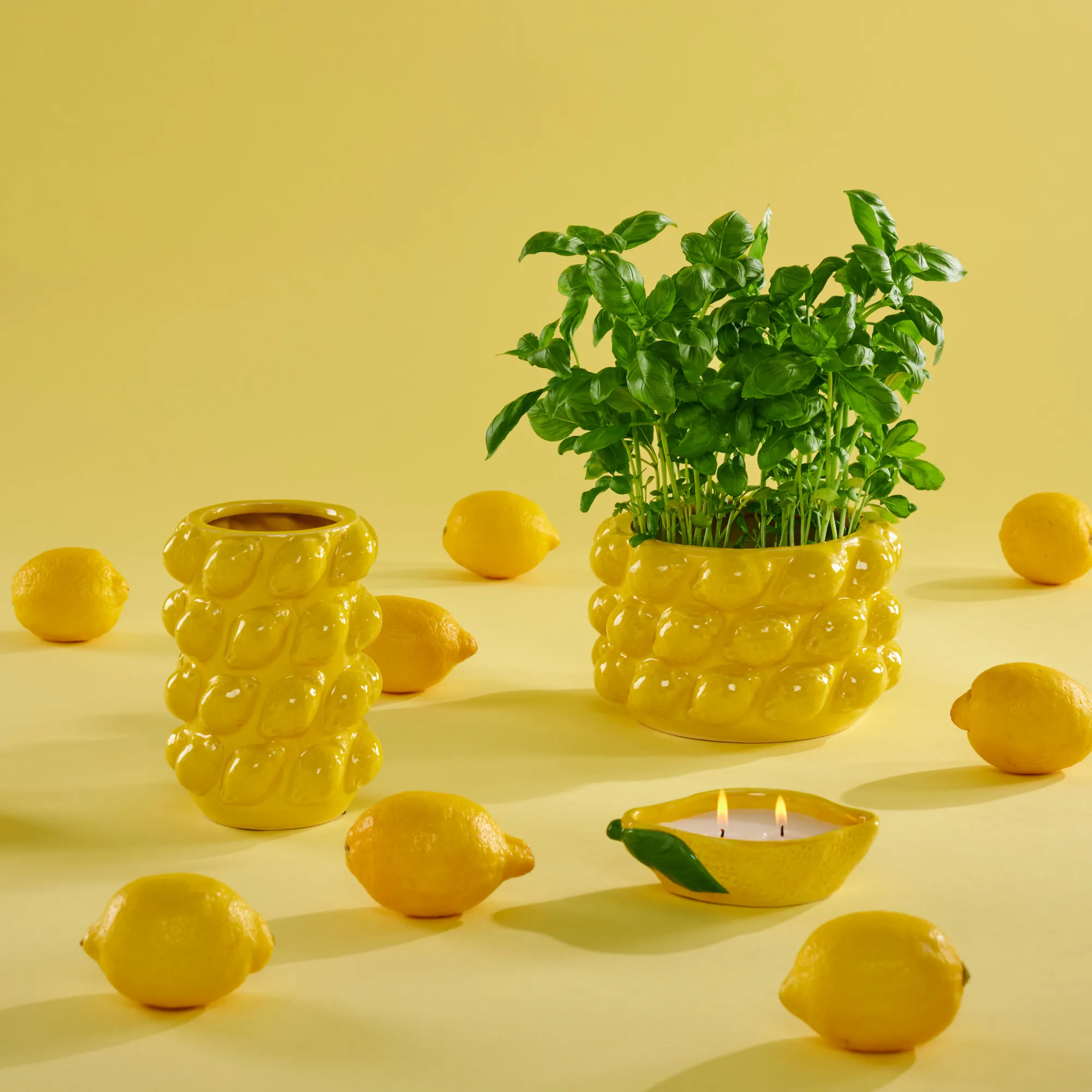 New CASA Citronella Lemon Candela Giallo
